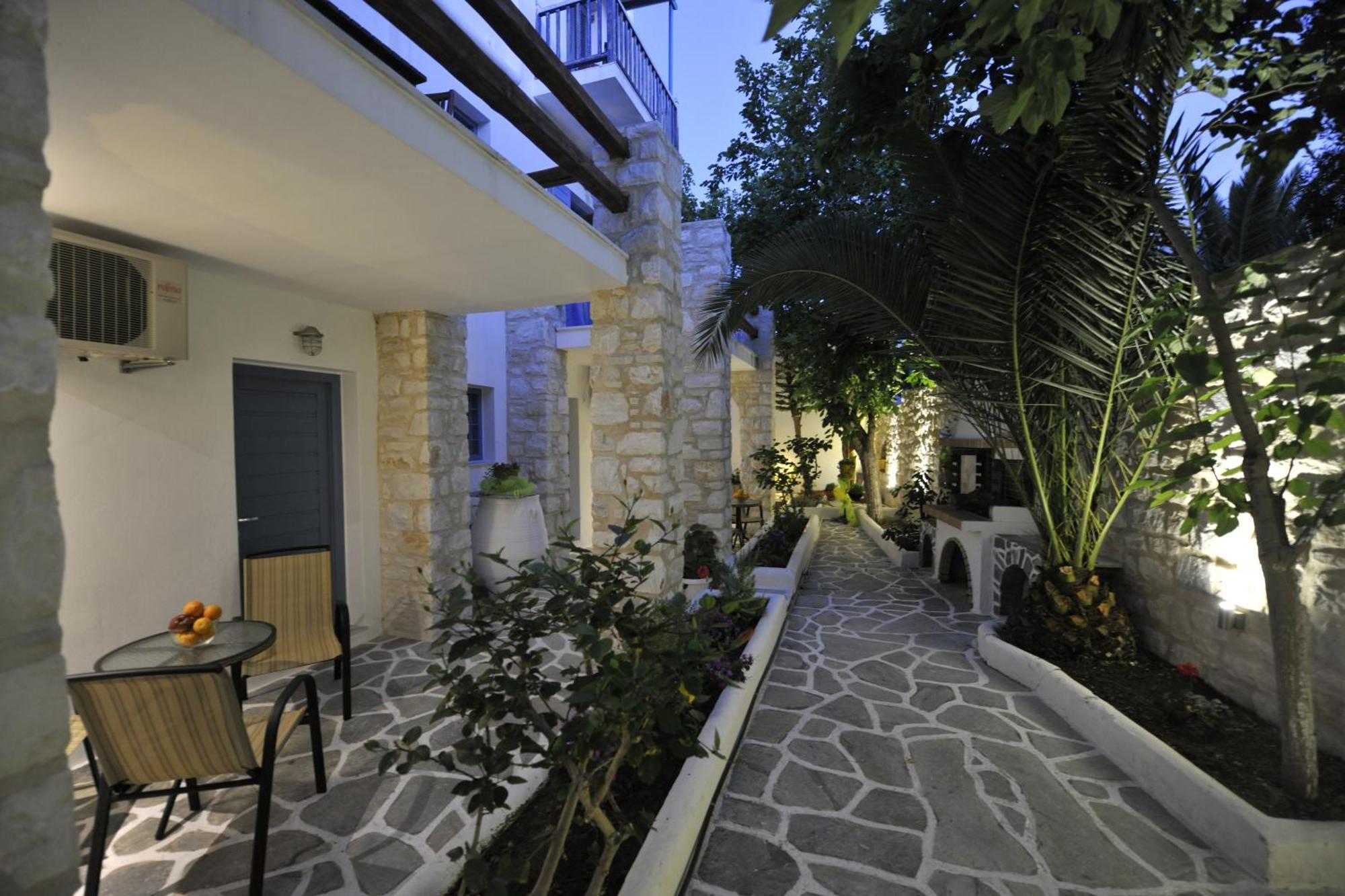 Alexandros Apartments Naousa  Exterior photo